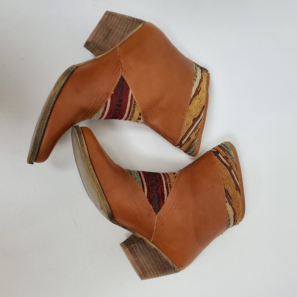 Sbicca booties - Picture 4 of 8